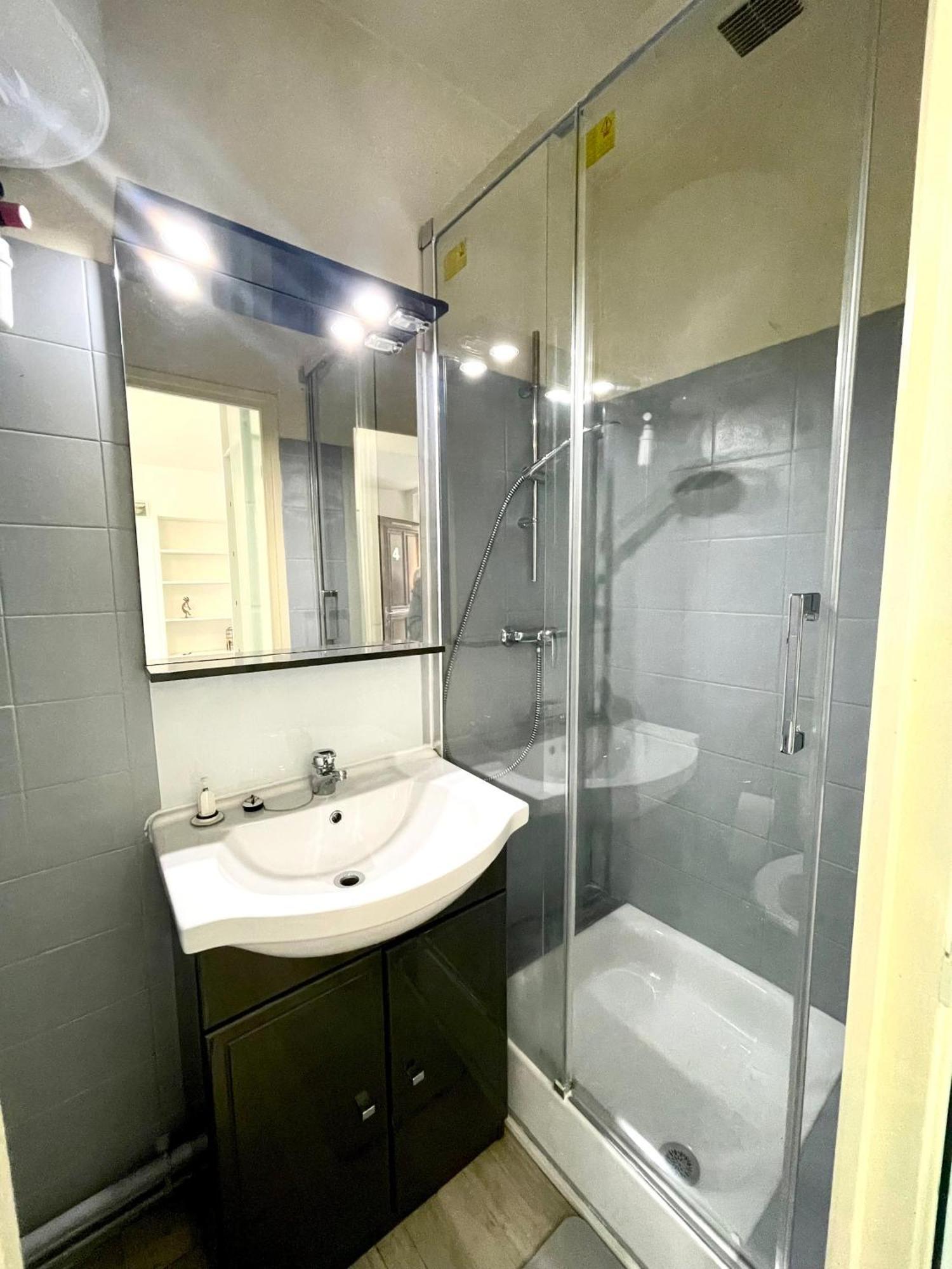 Studio Moderne Le Perreux Sur Marne 17M² Bagian luar foto